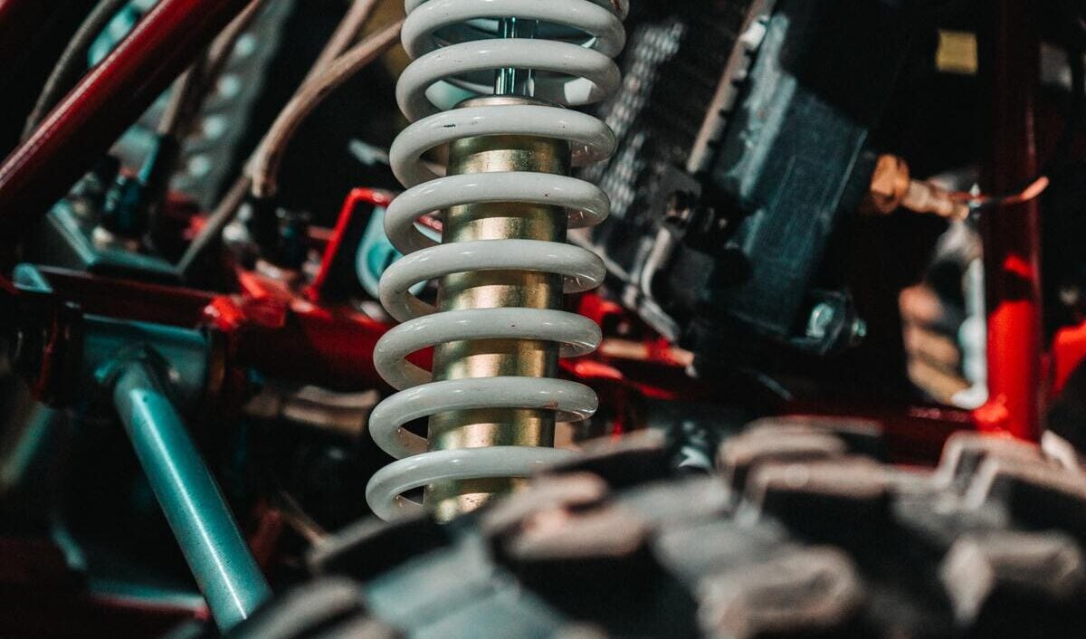 common issues with compression springs in vehicles